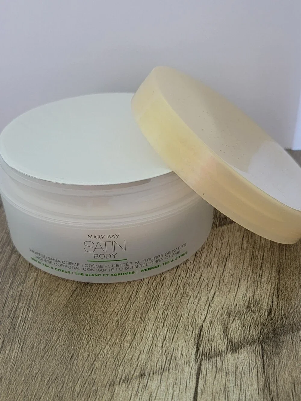 Mary Kay Satin Body Whipped Shea Crème - Cream, Pale Yellow Lid